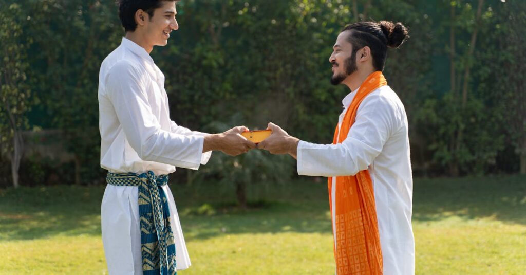 感動したギフトを誰かに勧めているシーン。口コミで広がる高級ギフトの魅力。