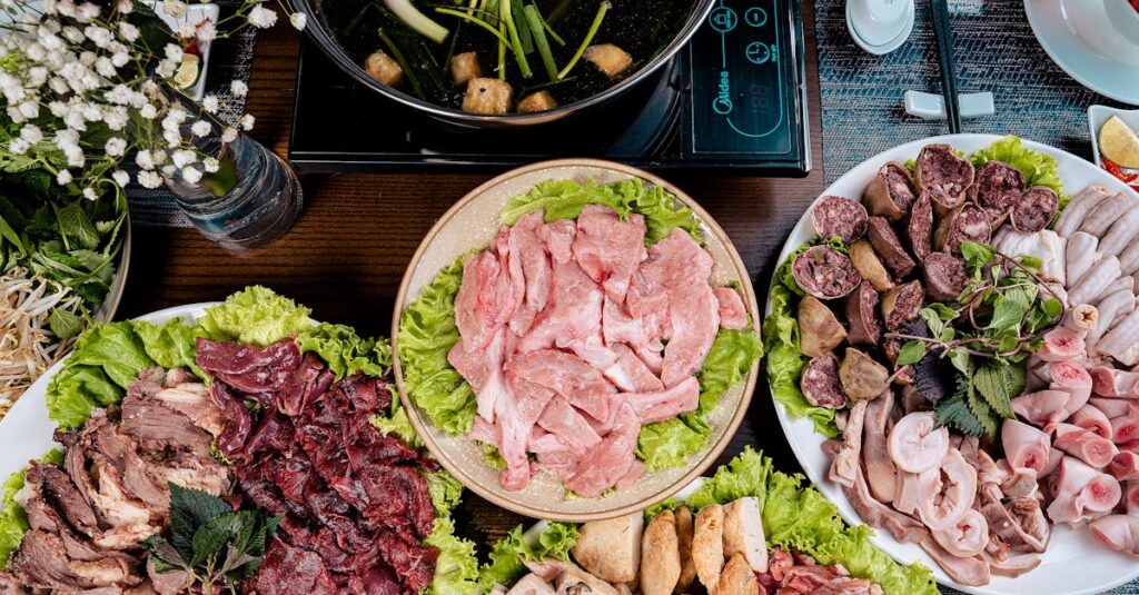 高級しゃぶしゃぶギフトの魅力を伝えるイメージ画像。美しい霜降り肉と上品な盛り付けが特徴。