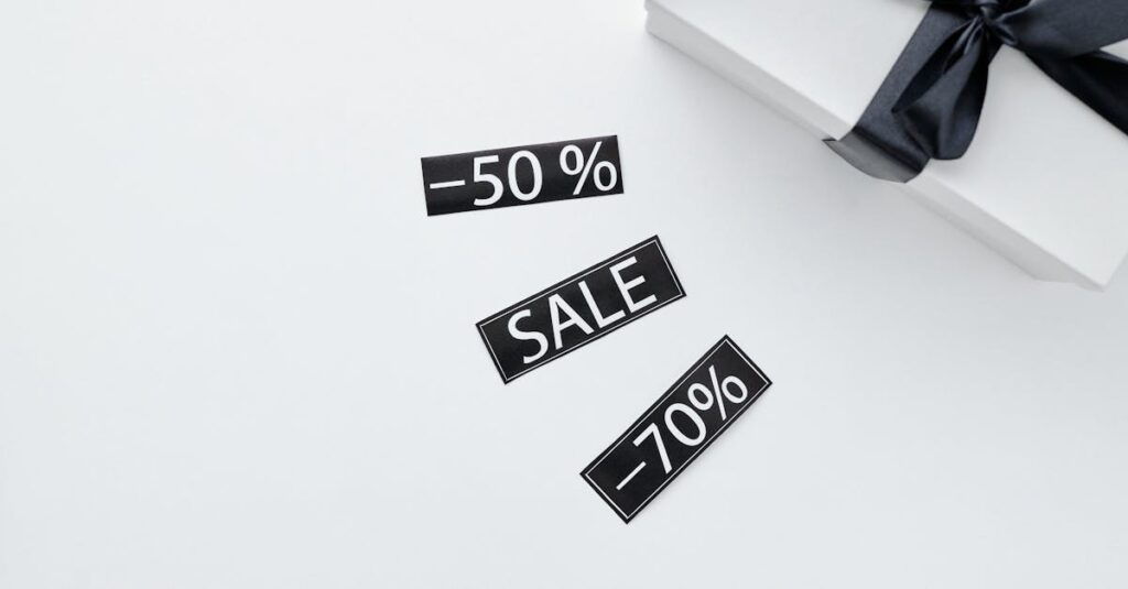 高級ギフトを取り扱う洗練されたECサイトの画面。シンプルで上品なデザインが特徴。