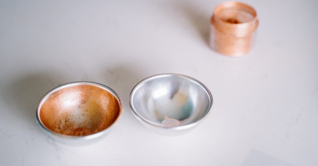 自宅で高級料理を簡単に作れるシーン。丁寧な説明書と美しい食材が揃うセット。